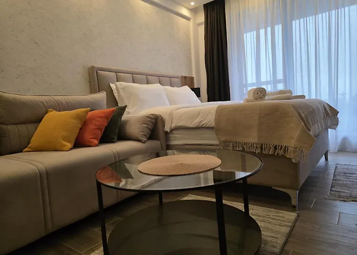 Lyra Prestige Hill Κοπαόνικ